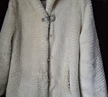 Продам полушубок и жилет. Мех искусственный, р 46-48.