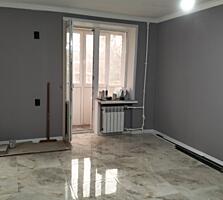 Продам 3-комнатную квартиру 2/5 г. Бендеры. Центр.