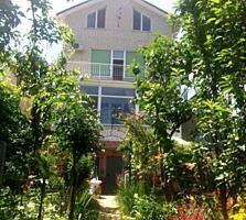 Капитальный дом на 7,5 сотках земли, Дача Ковалевского.