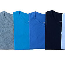 Однотонная футболка большого размера.