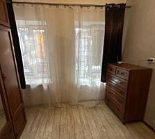 Продам 2 ком квартиру .