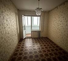 Продается 3-х комнатная квартира, район Таирова. Квартира в спальном .