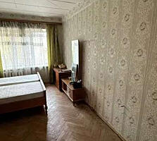 Продаётся двухкомнатная квартира. Святошинский район, улица Академика 