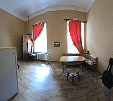 Продам 1-комнатную квартиру в Центре.