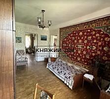 Пропонується до продажу 2-х кімнатна квартира по вул. Каунаська 8/2. .