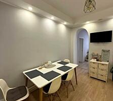 В продаже 2-х комнатная квартира на Молдаванке, по типу частного дома