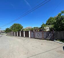 Se vinde casa cu lot de teren pentru constructie. Singera/ Sangera
