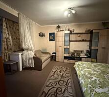 В продаже однокомнатная квартира с жилым состоянием, расположенная на 