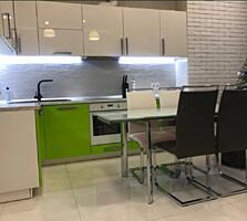 Красивая двухкомнатная с современным ремонтом