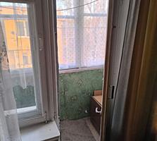 Продам двух комнатную квартиру