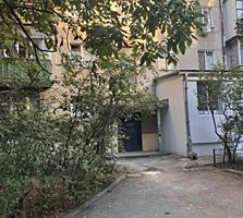 Продам двухкомнатную квартиру на Черемушках