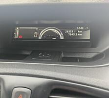 Vînd Renault Gran scenic 2013