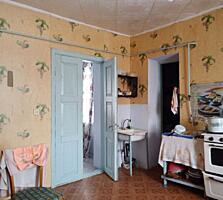 Продается капитальный каменный дом 72 м. 2., с. Ержово, 11000$