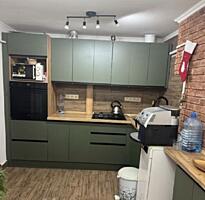 Продам двухэтажный дом 180 кв. м., Слободка.