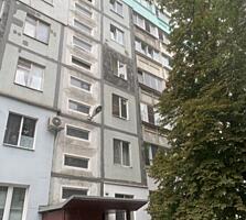 Продам трёхкомнатную квартиру. Балка р-он самолёта