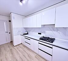 Продаётся трёхкомнатная квартира на Красных Казармах