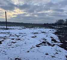 В продаже участок в Александровке. Участок общей площадью 7 соток. ...