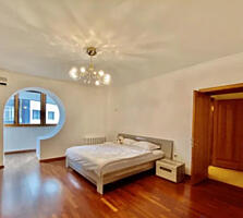 Четырехкомнатная квартира в Аркадия на улице Тенистая