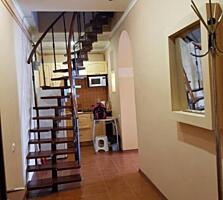 Двухуровневая квартира с капитальным ремонтом в Центре Одессы