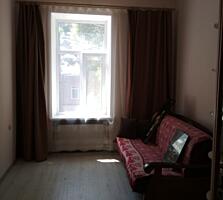 Большая светлая квартира в центре.