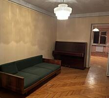 3 кк 1/5 с балконом 61/43/6 ЮТЗ /Чайковского/ паркет, газ. кол, сч, подвал