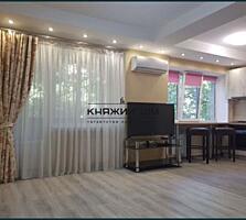 Продаж Печерськ 1 кімн. квартири студії вулиця Бойчука (Кіквідзе) 34 .