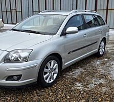 Тойота авенсис 