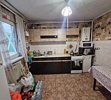 Предлагается к продаже дом на два входа. Две половины, в каждой из ...