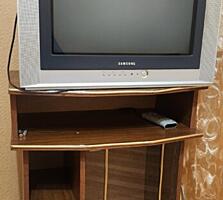 Продам телевизор и декодер