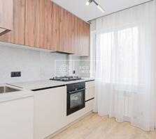 Spre vânzare apartament cu două camere și living, într-un bloc ...