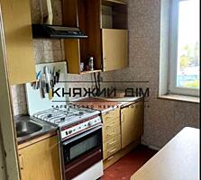 Продаж 3 кімнатної квартири з ремонтом, в Дарницькому р-н. по вулиці .