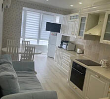 Двухкомнатная с ремонтом, новый дом.