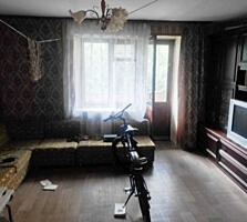 Продам трехкомнатную квартиру на ул. Небесной Сотни, Таирова