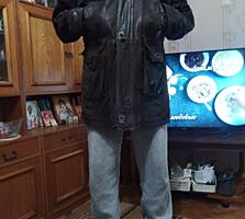 Продам кожаную куртку теплая удлиненная Размер 52-54 на высокого мужчи