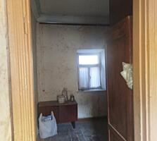 Продаётся 2х ком. квартира на земле. Центр.