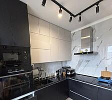 Продам квартиру 59.3 кв. м., 14/19, новый дом, жк 53-я Жемчужина.