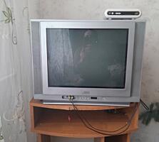 Продам телевизор JVC с декодером. Цена 400 рублей