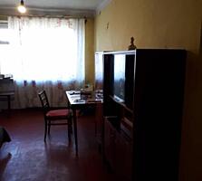 Продается трехкомнатная квартира на Черемушках, расположенная на 5 ...