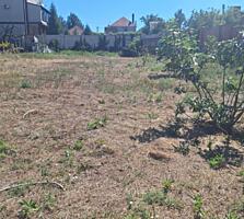 В продаже участок у моря в с. Санжейка 8соток. Огорожен по периметру. 