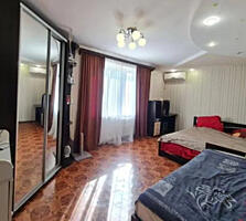 Продам 3-х комнатную квартиру в р-не Слободки (ул.Рождественская)