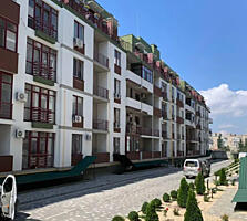 Продам 3-х комнатную квартиру в ЖК "Смарт Сити" на пос.Котов