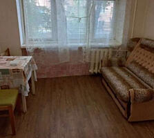 Продам 1 комнатную квартиру на лен .поселке