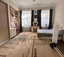 Продам 2х комнатную квартиру в центре, по улице Пастера.