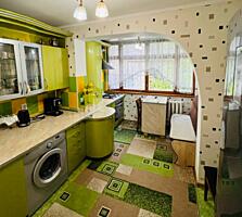 Prima Linie! Parc! Str. Florilor, sec. Riscani. 4 camere! Incalzire Au