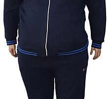 Costum sportiv calduros pentru barbati de marime mare.