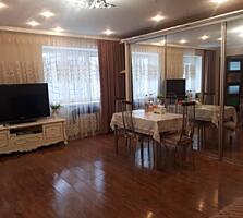 Продам 3-комнатную квартиру на 2 этаже 5-этажного дома. Общая площадь 