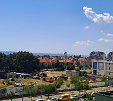 Предлагается к продаже  2- комнатная квартира в новом сданном доме  ..