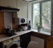 Продам 1 комнатную с мебелью и техникой на Фонтанской дороге