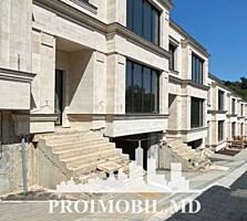 Vă propunem spre vânzare acest townhouse în2 nivele, amplasat în ...