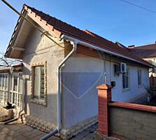 Casă cu 3 dormitoare și teren de 8 ari în Grătiesti, Mun. Chișinău